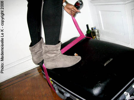 How to pack your luggage-Photo Mademoiselle Le K-copyright 2008