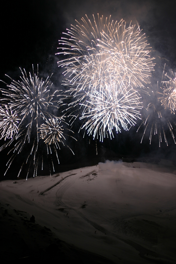 Club Med-Val Thorens Sensations-Ski-Wellness-Parties-Opening-Fireworks-1-Photo Mademoiselle Le K-copyright 2014