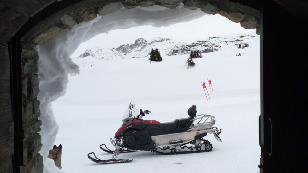 France-La-Tania-Ski-Resort-French-Alps-Courchel-Aventure-Snowmobile-3-Photo ©Mademoiselle Le K