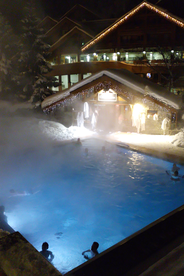 France-Meribel-Ski-Resort-Hotel-Le-Tremplin-Swimming-Pool-2-Photo ©Mademoiselle Le K